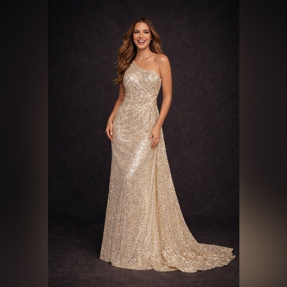 Dresses & Skirts - Elegant Gold Sequin One-Shoulder Dress